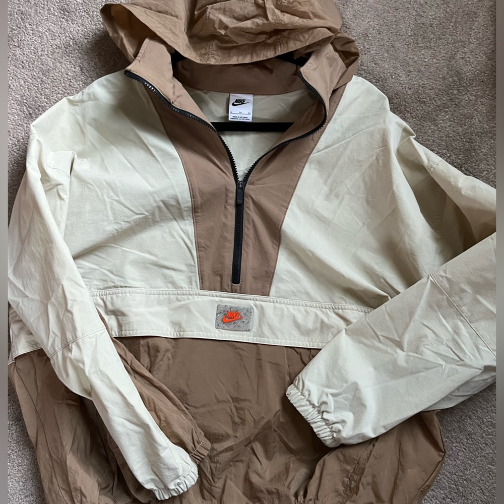 Nike windbreaker/ fanny pack